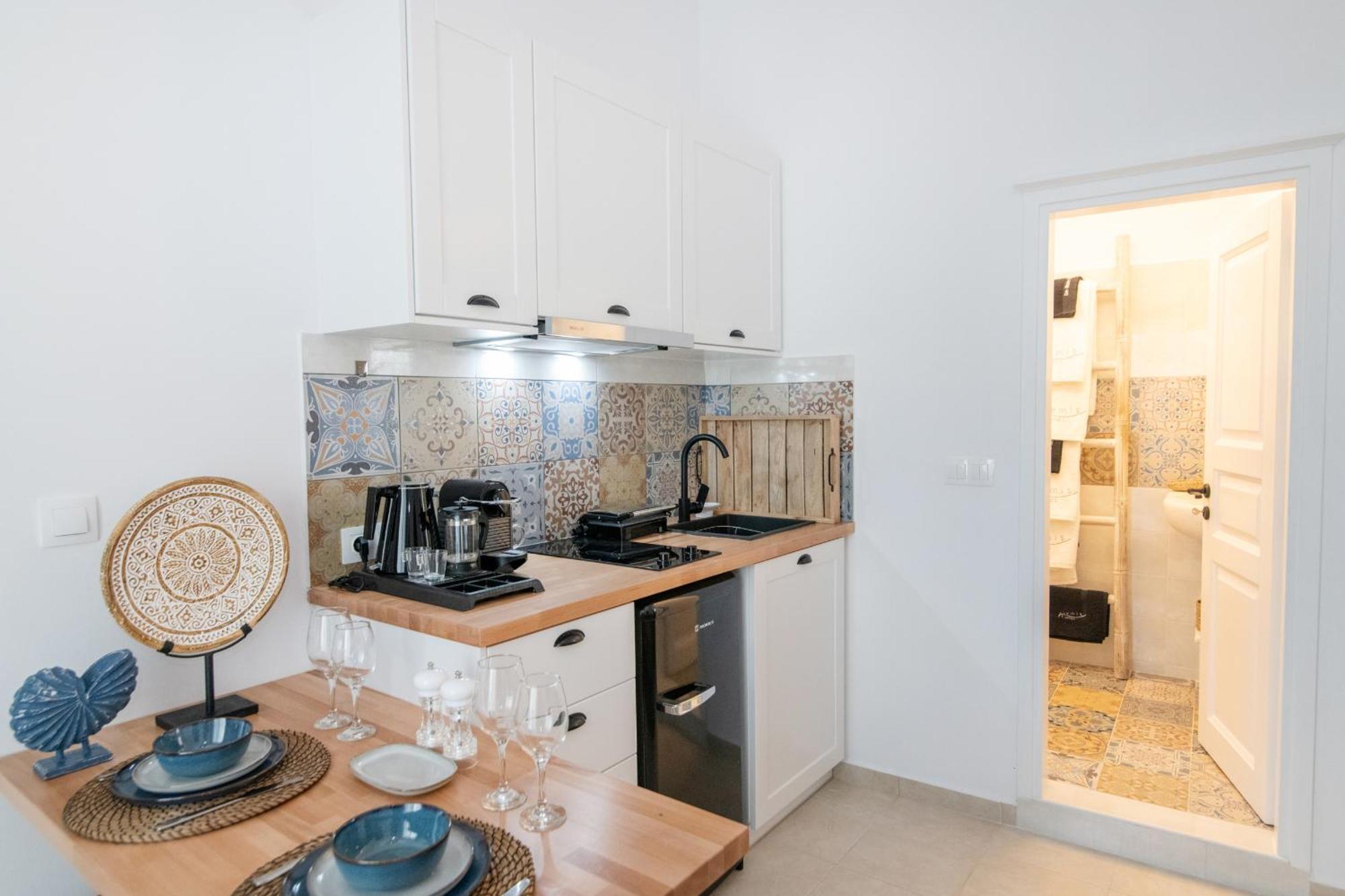 Anemis Apartment
